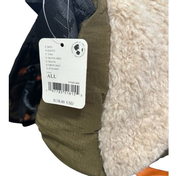 NWT! Free People Playoff Sherpa Messenger Crossbody in Olive Green - Picture 7 of 10